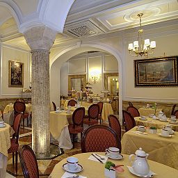 Sala colazione nel ristorante Albergo del Senato Fotos