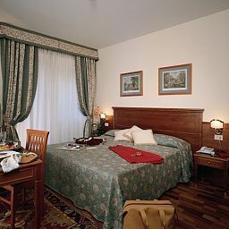 Room Santa Costanza Fotos