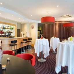 Бар Hilton London Islington hotel Fotos
