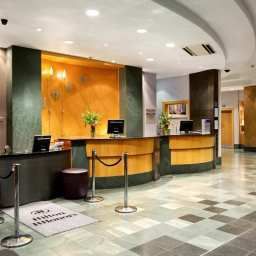 Холл Hilton London Islington hotel Fotos