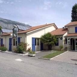 Widok zewnętrzny Kyriad Grenoble Meylan Fotos