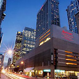 Vista esterna Toronto Marriott Bloor Yorkville Hotel Fotos