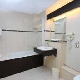 Camera da bagno Kyriad Orléans Nord Saran Fotos