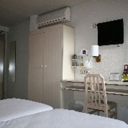  Kyriad Orléans Nord Saran Fotos