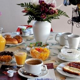 Buffet Balladins Cergy Prefecture Fotos