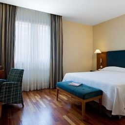 Room NH Barcelona Centro Fotos