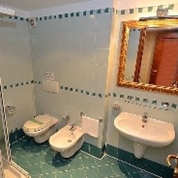 Badezimmer Locanda La Corte Fotos