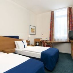 Habitación Holiday Inn Express DORTMUND Fotos
