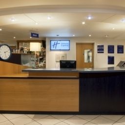 Hall Holiday Inn Express CANTERBURY Fotos