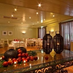 Sala de desayuno en el restaurante M`AR De AR Muralhas Fotos