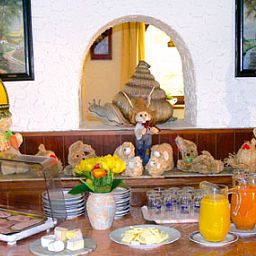 Buffet Bären Garni Fotos