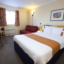 Camera Holiday Inn Express INVERNESS Fotos