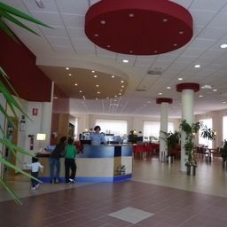 Hall Holiday Inn Express ALICANTE Fotos