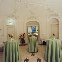 Hall Maria in der Aue Fotos