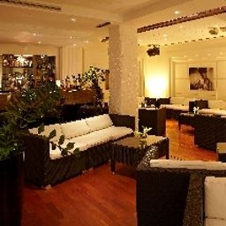Bar B4 Nice Plaza Fotos