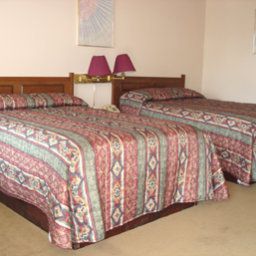 Zimmer Howard Johnson Inn Fort Erie Fotos