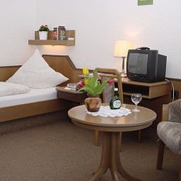 Zimmer Kurpension Wölfel Nichtraucherhotel Fotos