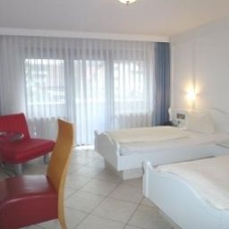 Zimmer mit Terrasse Laube Fotos