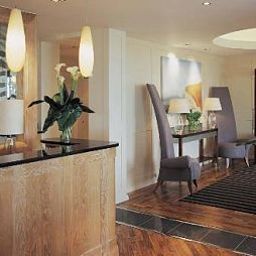 Vista all'interno Harbour Heights Hotel Fotos