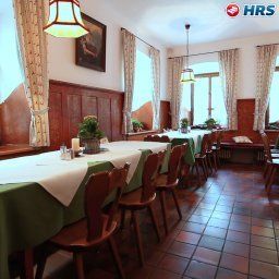 Salle du petit-déjeuner située dans le restaurant Rassen Gasthof Fotos