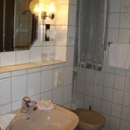 Bathroom Eifelstube Fotos