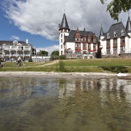 Exterior view Schloss Klink Fotos