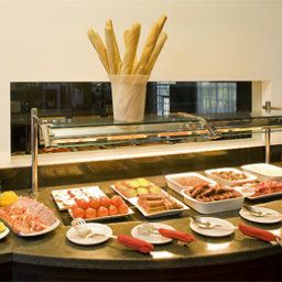 Breakfast room within restaurant Novotel Cardiff Centre Fotos