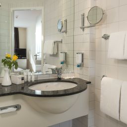 Cuarto de baño Dorint Adlershof Fotos