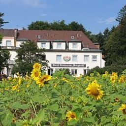 Außenansicht Burgwald Fotos