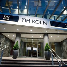 Фасад NH Köln City Fotos