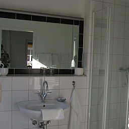 Camera da bagno Kleiner König Fotos