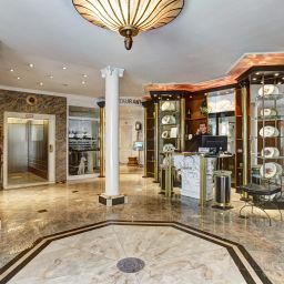  Das Weisse Hotel Fotos
