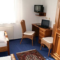 Zimmer Schweizerhof Gästehaus Fotos