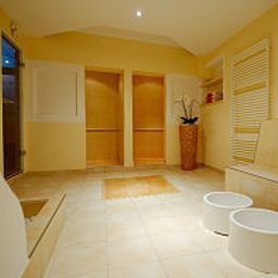 Zona Wellness Pelz Kur u. Ferienhotel Fotos
