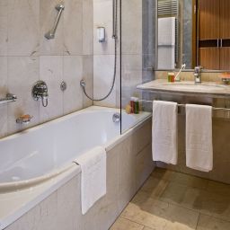Salle de bains NH Berlin – Friedrichstrasse Fotos