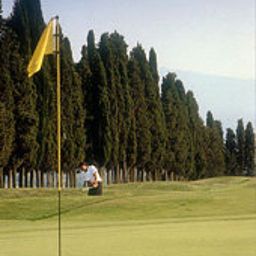 Vista exterior UNA Hotel Poggio dei Medici Golf & Resort Fotos