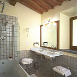 Cuarto de baño UNA Hotel Poggio dei Medici Golf & Resort Fotos