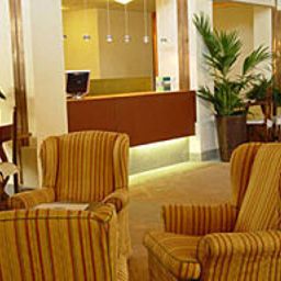 Recepción UNA Hotel Poggio dei Medici Golf & Resort Fotos