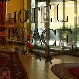  Palace Fotos