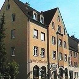 Außenansicht Goldener Falke Fotos