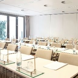 Sala congressi Josef Fotos