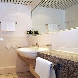 Bathroom Duenenhaus Wellnesshotel Fotos