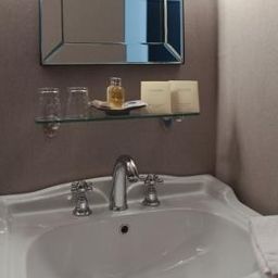 Camera da bagno Hotel de la Treille Fotos