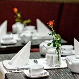 Salle du petit-déjeuner Artim Fotos
