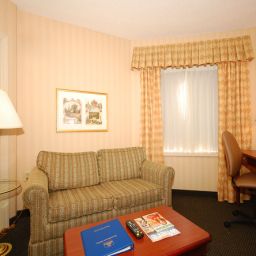Zimmer BEST WESTERN PLUS Roundhouse Suites Fotos