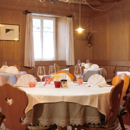 Breakfast room within restaurant Teutschhaus Fotos
