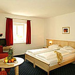 Room Teutschhaus Fotos