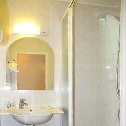 Bathroom Roi Soleil Fotos