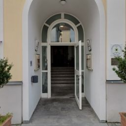  Bierhotel und Bräustüberl Fotos