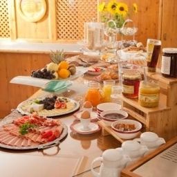 Buffet Herbst Familienhotel Fotos